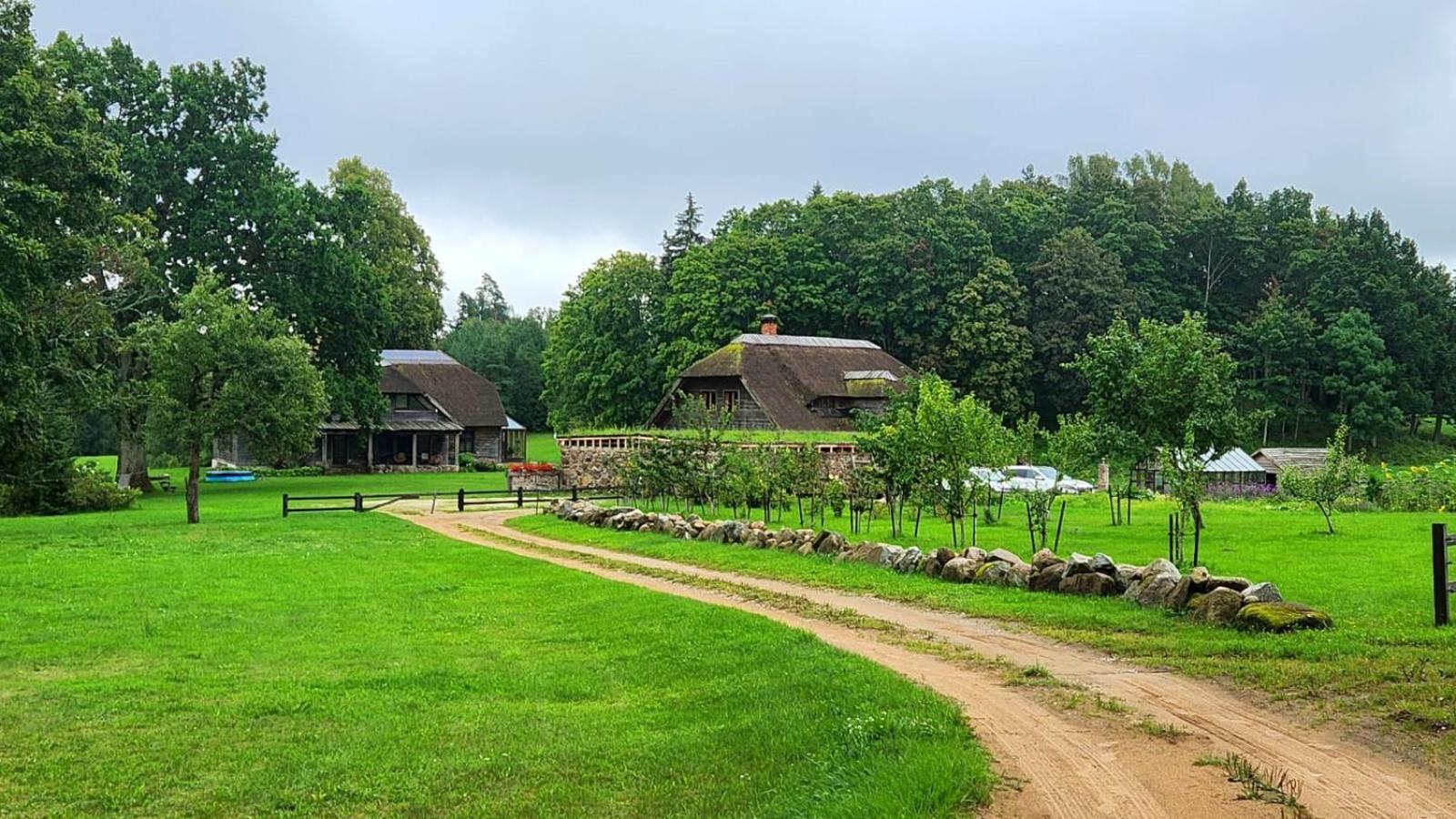 Pujalgi Villa Ēdole Exterior foto